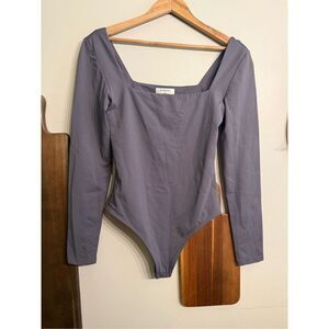 Aritiza Babaton Charcoal Gray Contour Long Sleeve Square Neck Bodysuit Medium
